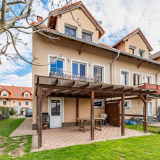 Prodej rodinného domu 217 m² Postřižín
