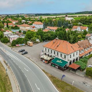 Prodej restaurace 2705 m² Ostřetín