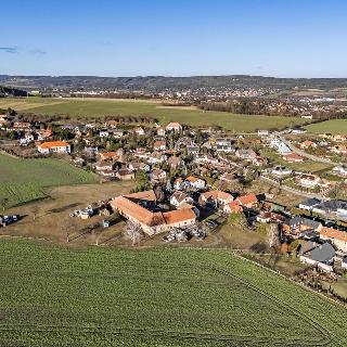 Prodej stavební parcely 2 230 m² Zahořany