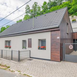 Prodej rodinného domu 83 m² Bavoryně