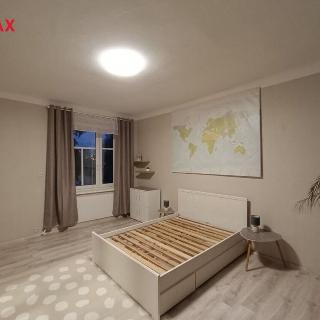 Pronájem bytu 3+1 100 m² Praha, Drnovská