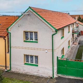 Prodej rodinného domu 160 m² Chrášťany