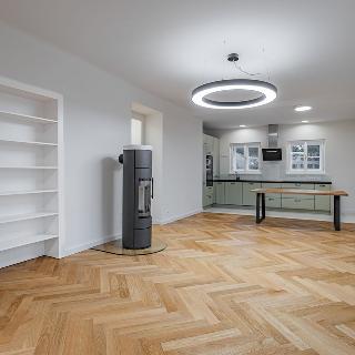 Pronájem bytu 3+kk 126 m² Praha, Musílkova