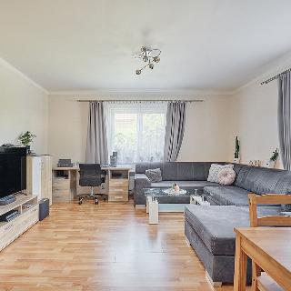 Prodej bytu 2+kk 58 m² Květnice, Diviznová