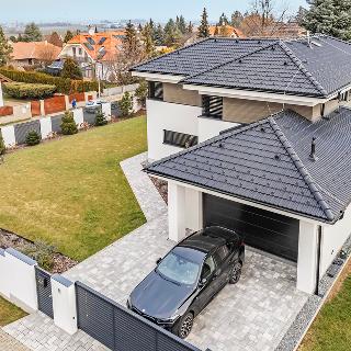 Prodej rodinného domu 211 m² Jesenice, Mladíkov