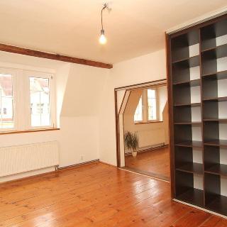 Pronájem bytu 2+1 71 m² Karlovy Vary, Vítězná