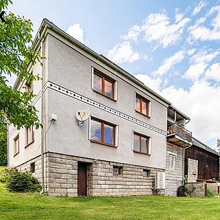 Prodej rodinného domu 250 m&sup2; Pastviny
