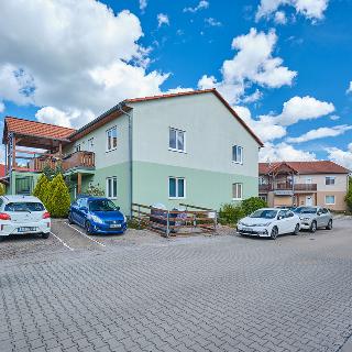 Prodej bytu 2+kk 58 m² Květnice, Diviznová