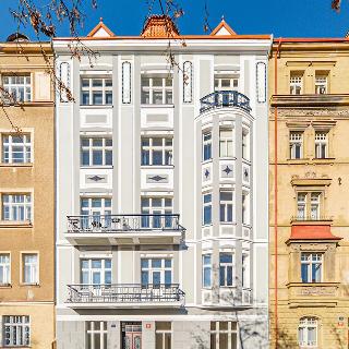 Prodej bytu 1+kk a garsoniéry 30 m² Praha, Na výšinách