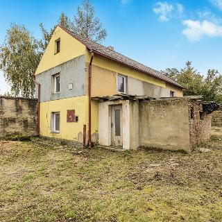 Prodej rodinného domu 100 m² Mšené-lázně, Mír. náměstí