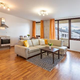 Prodej bytu 3+kk 92 m² Praha, Na návsi