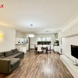 Pronájem bytu 3+kk 84 m² Praha, Nárožní