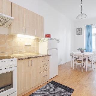 Pronájem bytu 2+kk 44 m² Praha, Rostislavova