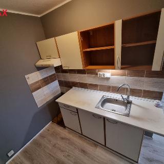 Prodej bytu 1+kk a garsoniéry 33 m² Most, Česká