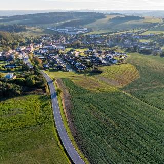 Prodej stavební parcely 6 476 m² Luká