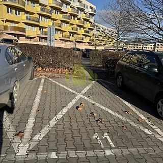 Pronájem parkovacího místa 13 m&sup2; Olomouc