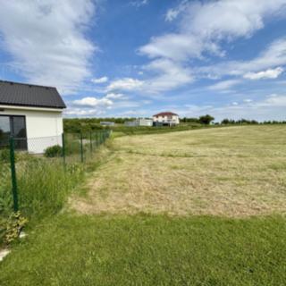 Prodej stavební parcely 897 m² Kučerov, 