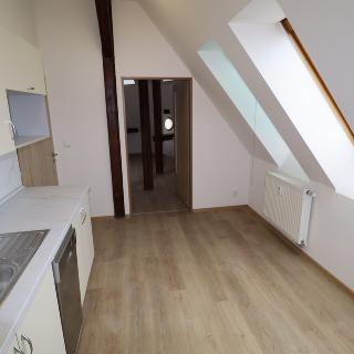 Pronájem bytu 2+1 73 m² Teplice, Brožíkova