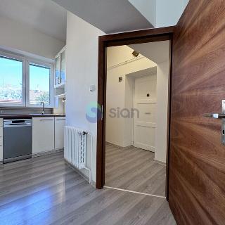 Pronájem bytu 2+1 64 m² Ostrava, Verdunská