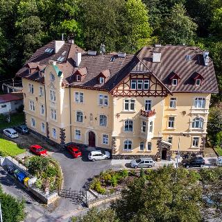 Prodej bytu 5+1 a více 144 m² Karlovy Vary, Na Vyhlídce