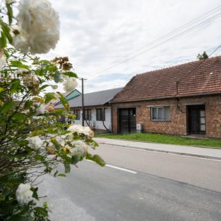 Prodej rodinného domu 120 m&sup2; Velké Hostěrádky