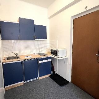 Pronájem bytu 1+kk a garsoniéry 22 m² Praha, Sokolská