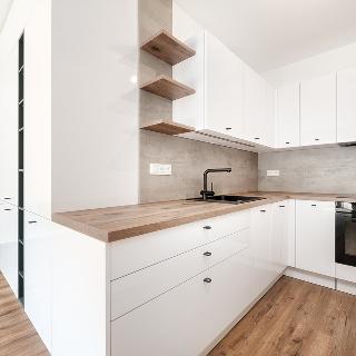 Pronájem bytu 1+kk a garsoniéry 36 m² Brno, U viaduktu