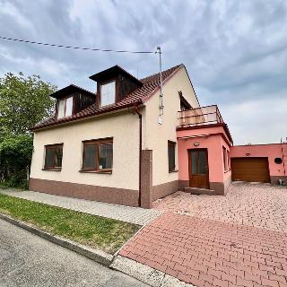 Pronájem bytu 3+kk 55 m² Šlapanice, Janáčkova