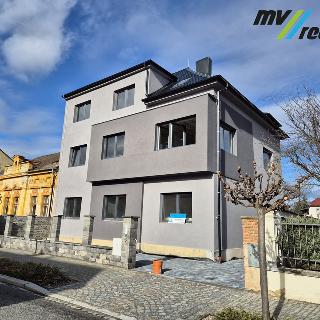 Prodej bytu 2+1 65 m² Nymburk, Komenského