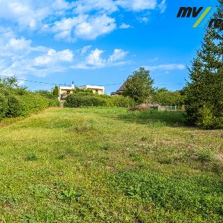 Prodej stavební parcely 800 m² Oskořínek, 