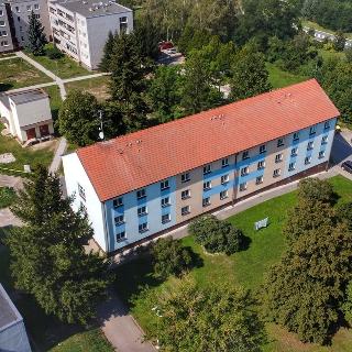 Pronájem bytu 1+kk a garsoniéry 13 m² Chvaletice, Obránců míru