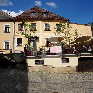 Prodej rodinného domu 600 m² Jindřichův Hradec, Balbínovo nám.