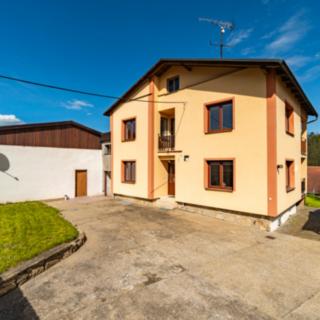 Prodej obchodu 631 m² Hluboké Mašůvky