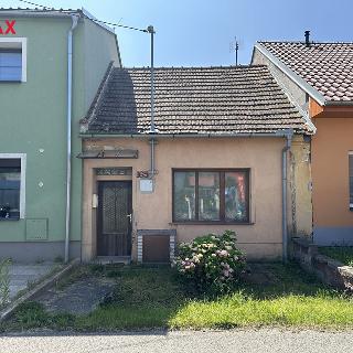 Prodej stavební parcely 1 168 m² Hostěrádky-Rešov, 