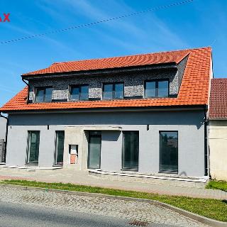 Pronájem obchodu 129 m² Pohořelice