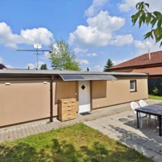 Pronájem rodinného domu 45 m² Pardubice Rosice, Spojovací