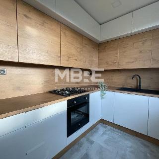 Pronájem bytu 2+1 54 m² Karviná, Haškova