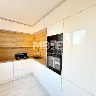 Pronájem bytu 3+1 64 m² Karviná, Žižkova