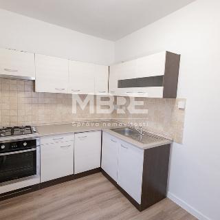 Pronájem bytu 3+1 55 m² Orlová, Kpt. Jaroše