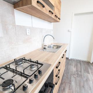 Pronájem bytu 3+1 78 m² Orlová, Na Výsluní