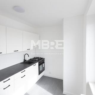 Pronájem bytu 2+1 53 m² Karviná, Nádražní