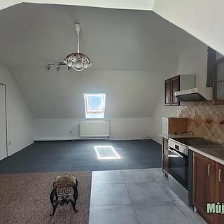 Pronájem bytu 4+kk 103 m&sup2; Praha