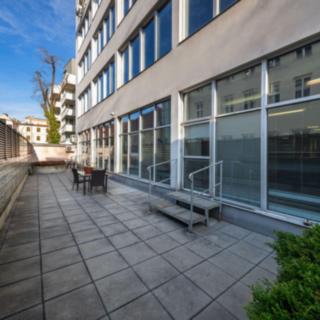 Pronájem kanceláře 500 m² Praha