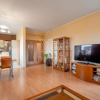 Prodej bytu 3+1 90 m² Zlín, Podlesí IV