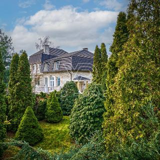 Prodej vily 328 m² Kralupy nad Vltavou, U Studánky