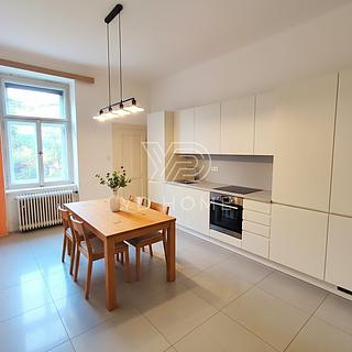 Prodej bytu 2+kk 63 m&sup2; Praha