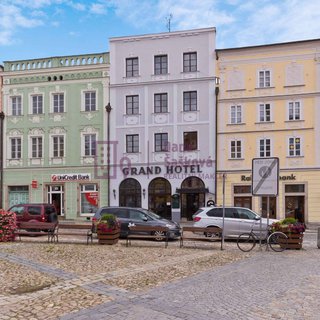 Pronájem obchodu 160 m² Jindřichův Hradec, nám. Míru