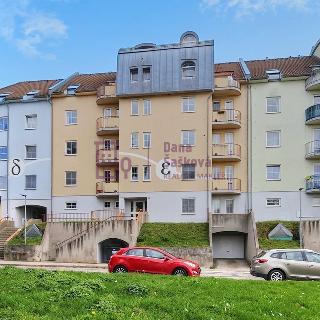 Pronájem bytu 2+kk 54 m² Jindřichův Hradec, Nušlova