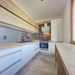 Pronájem bytu 3+1 82 m² Jindřichův Hradec, Kosmonautů