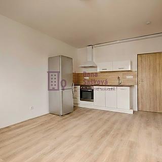 Pronájem bytu 2+kk 39 m&sup2; Jindřichův Hradec